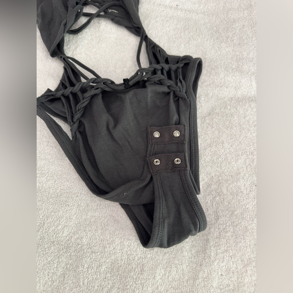 NEW Twisted Movement Grey Handmade Cutout Pole Festival Dance Bodysuit S - Picture 6 of 7